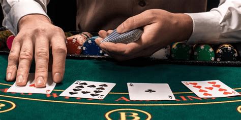 How to Become a Pro Poker Dealer .
